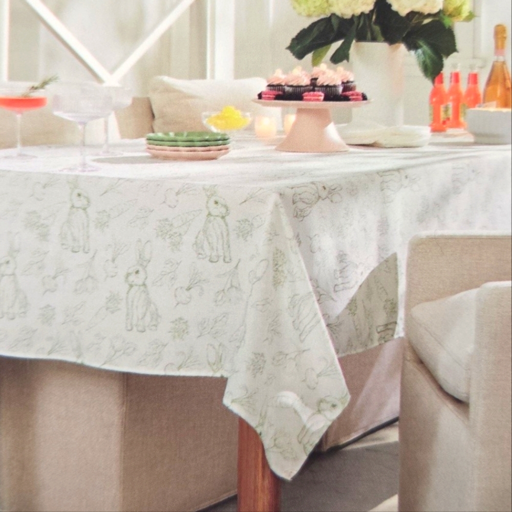 New SDS for HD Designs Garden Party Indoor / Outdoor Tablecloth - 1 ct. 50" x84"
